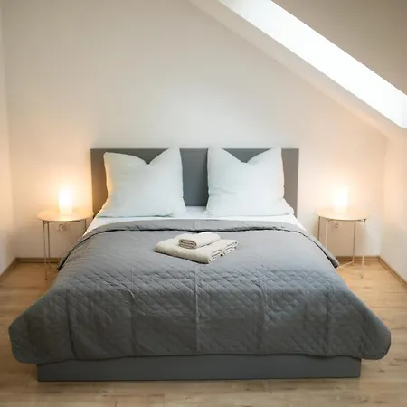 Hugos Design Am Waldrand - Ruhig & Modern *